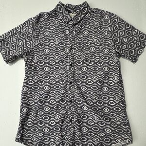 OBEYTemple Short Sleeved T-Shirt SIZE XL